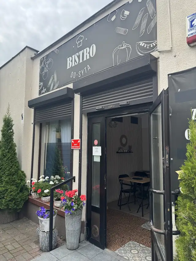 Wejście z kwiatami